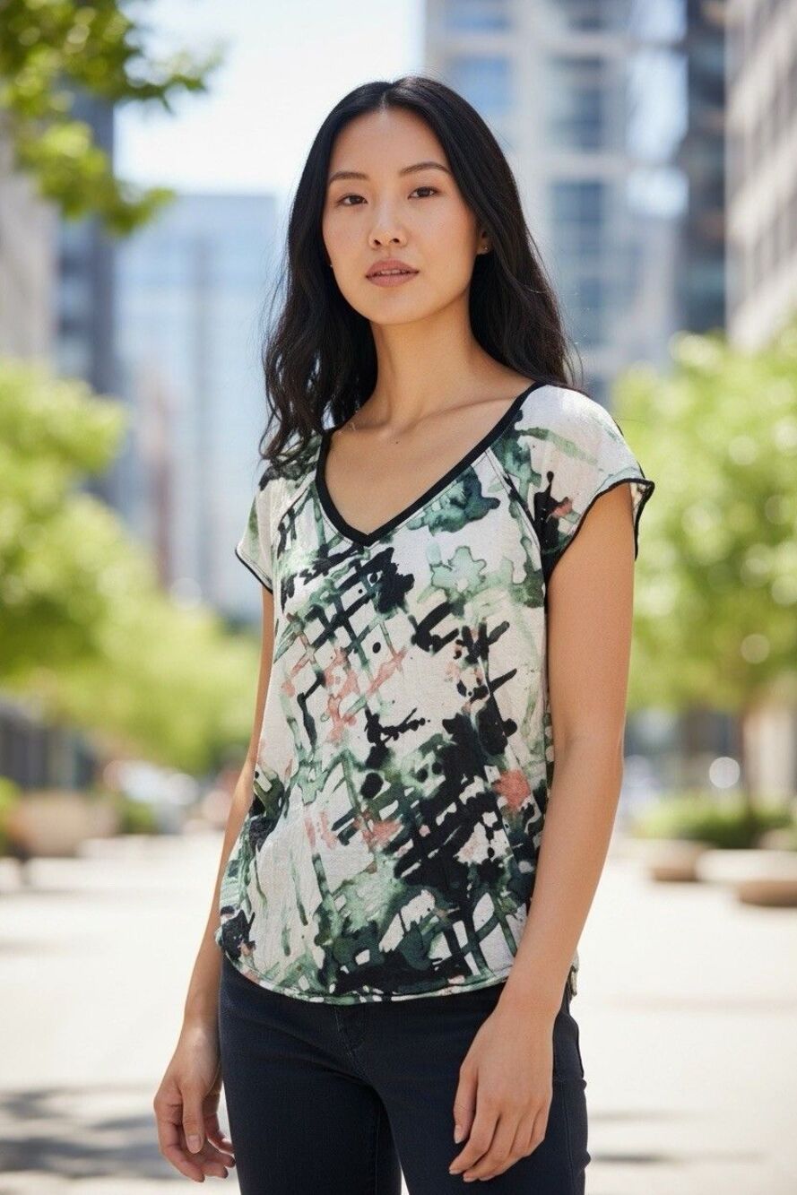 Womrns Simply Vera Vera Wang V-neck Top Suze S Abstract Vibrant Relax Fit
